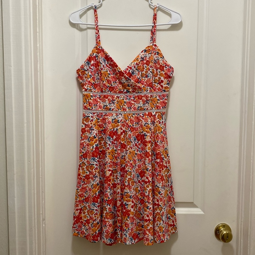 Jun Ivy Francesca’s dress red, pink and orange flowers size M